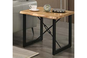 Mesa de esquina de madera con patas de metal en un ambiente de habitación.