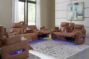 Modernos sofá y loveseat reclinables de cuero marrón en una sala de estar con grandes ventanales y arte abstracto en la pared.
