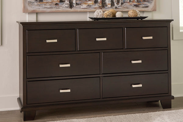 Covetown Dresser