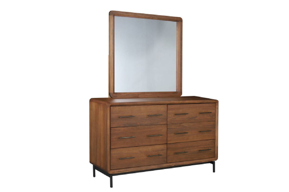 B987 Westbrook Dresser/Mirror Set