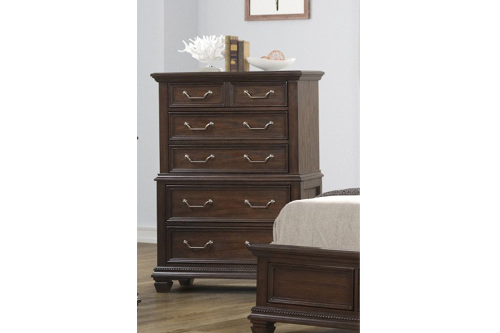 Letizia Chest