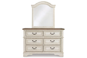 Ashley Realyn Dresser/Mirror Set