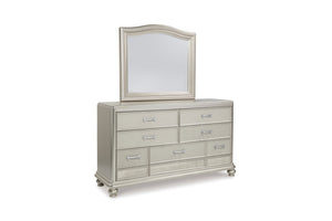 Coralayne Queen Bed/Dresser/Mirror Set