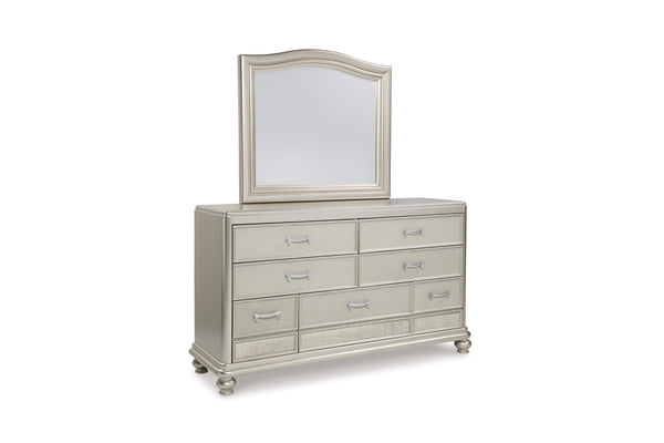 Coralayne Queen Bed/Dresser/Mirror Set