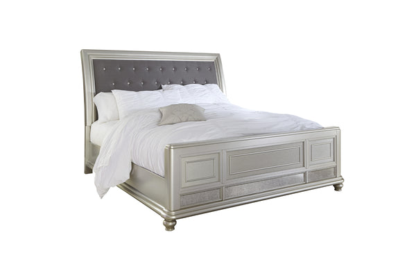 Coralayne Queen Bed/Dresser/Mirror Set