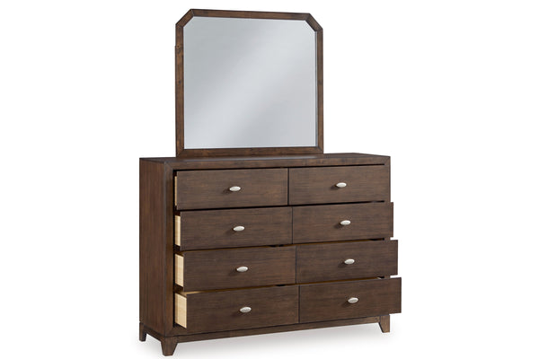 Ashley Tandisport Dresser/Mirror Set