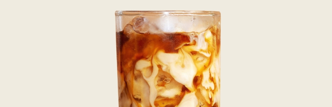 Espresso Frío con Azúcar Morena y Leche de Avena