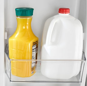 19.3' Nevera con Congelador Superior con Refrigeración de Cobertura Total
