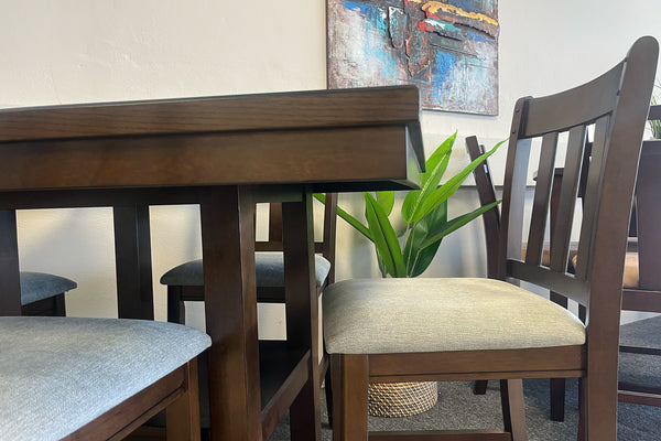 4242 Dining Table Counter Height W/4 Stool