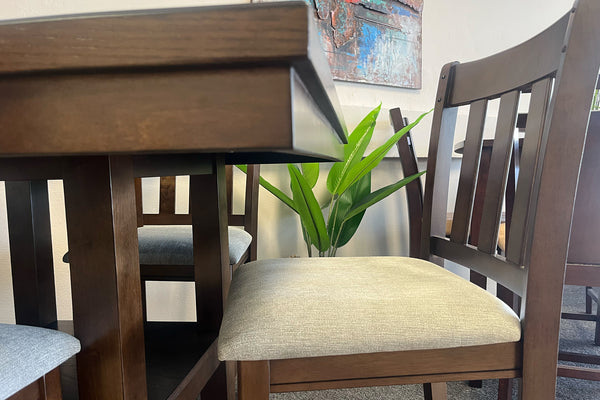 4242 Dining Table Counter Height W/4 Stool
