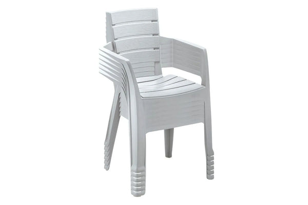 Sillas de comedor de patio apiladas blanca con fondo blanco