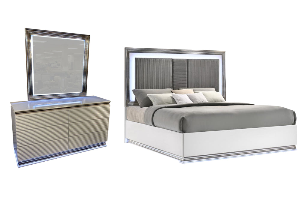 Avon Bed/Dresser/Mirror Set