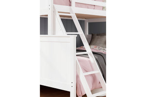 Litera blanca con ropa de cama rosa sobre fondo blanco