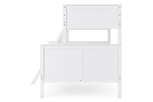 Estructura de cama de madera blanca sobre fondo blanco