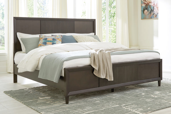 Ashley Urbantrack King Bed