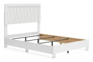 Estructura de cama blanca con plataforma de madera sobre fondo blanco.