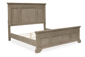 Base de cama de estilo clásico en madera clara con cabecera y pie de cama con paneles decorativos. Incluye estructura visible con soporte de tablillas, presentada sobre fondo blanco.