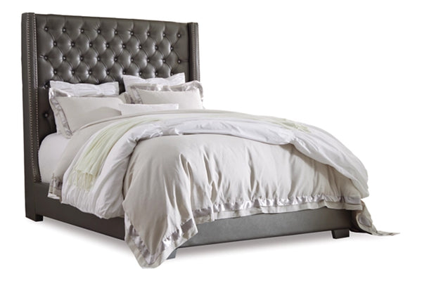 Coralayne Queen Bed, Chest, & Nightstand