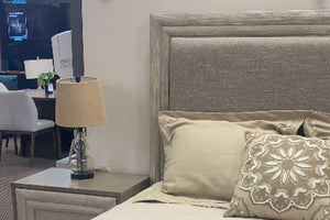 Lakelyn Cama, Gavetero con Espejo & Mesa de Noche 