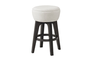 Taburete de marco negro con acolchado blanco en fondo blanco. 