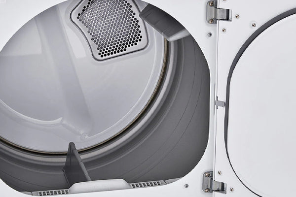 Vista del interior de la secadora eléctrica LG con tambor de acero aluminizado, filtro de pelusas y puerta abierta. Diseño pensado para un secado uniforme y el cuidado de diferentes tipos de prendas.