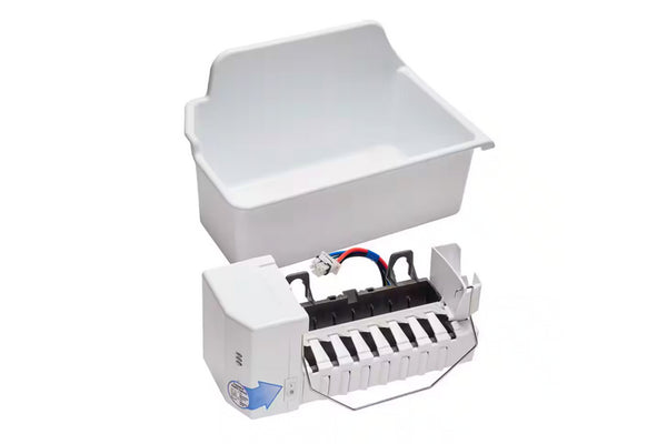 LG Refrigerator 20' W/Icemaker Kit