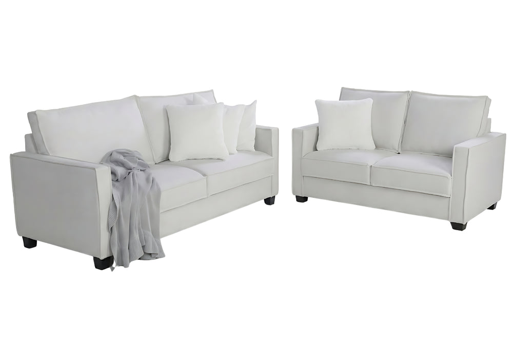 Conjunto de loveseat y sofás beige con cojines sobre fondo blanco.