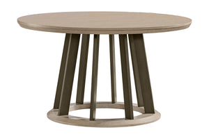 Mesa redonda con tablero beige y patas marrón oscuro sobre fondo blanco.