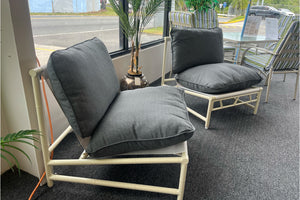 Loveseat con 2 Sillas & Mesa de Centro