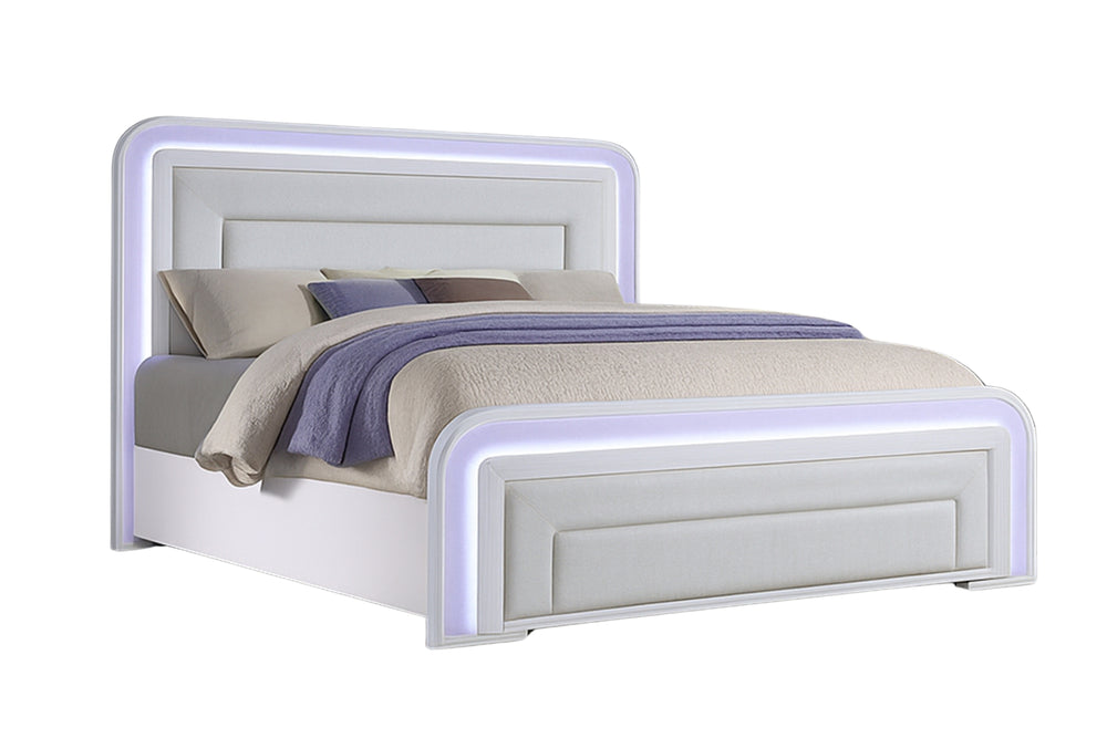 Cama moderna con iluminación LED sobre fondo blanco.