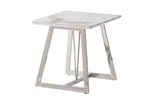 Mesa de esquina de tope de mármol blanco con base metálica sobre un fondo blanco. 