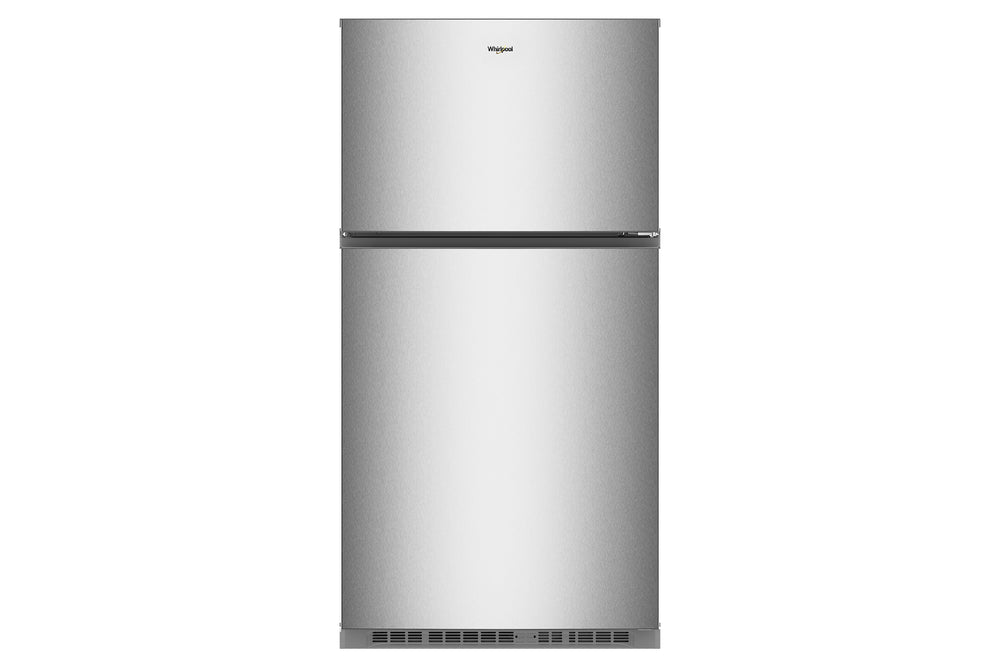 Refrigerador de acero inoxidable con el logotipo de Whirlpool sobre fondo blanco.