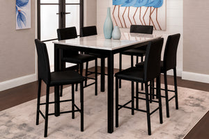 Juego de comedor tipo counter con mesa rectangular de cubierta blanca efecto mármol, estructura negra y seis sillas altas negras tapizadas con respaldo y reposapiés.