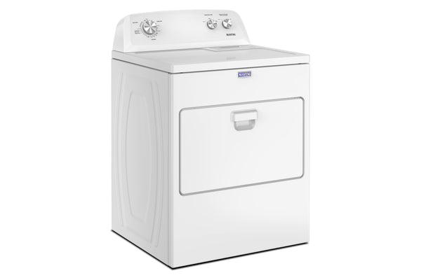 Una secadora de ropa Maytag de carga frontal, de color blanco, con un panel de control superior y una pequeña etiqueta o logotipo azul de Maytag, mostrada sobre un fondo blanco liso.