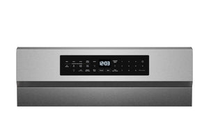 Un electrodoméstico empotrado bajo la encimera, probablemente un lavavajillas o una unidad de panel de control similar, con un frontal de acero inoxidable cepillado y un panel de control digital negro que muestra '12:03'.