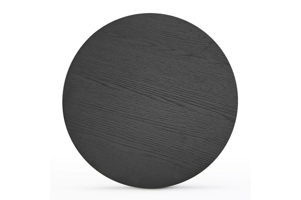 Tope negro de mesa de esquina sobre un fondo blanco. 