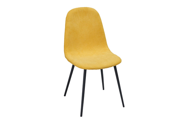 Silla amarilla con patas negras en fondo blanco. 