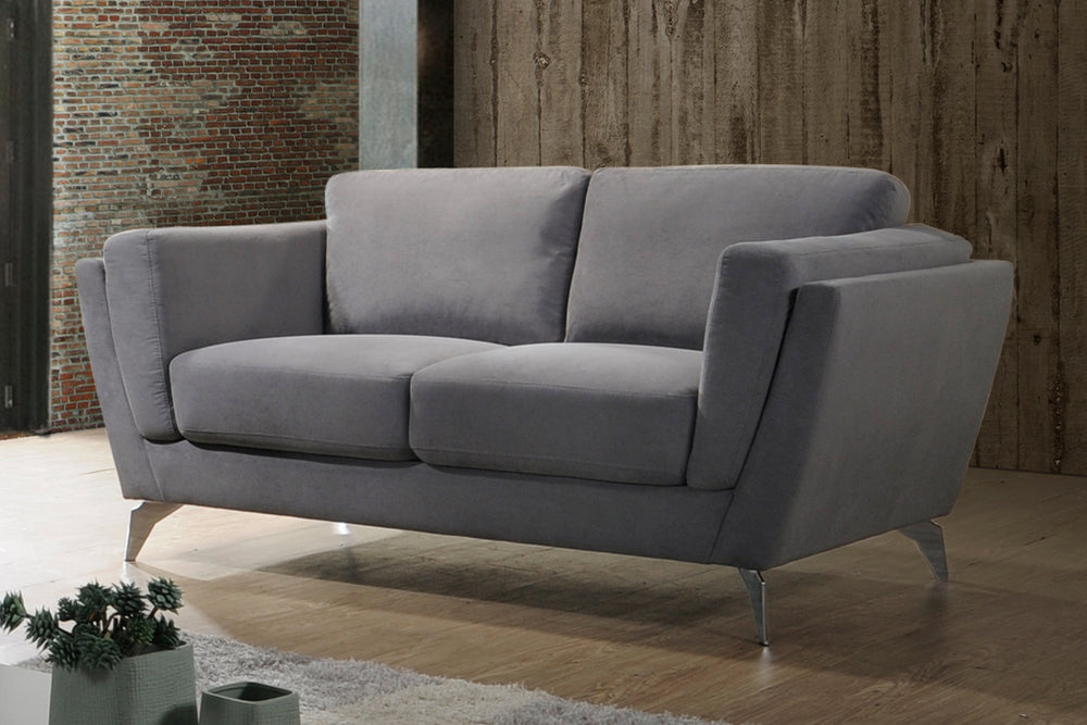 816 Loveseat