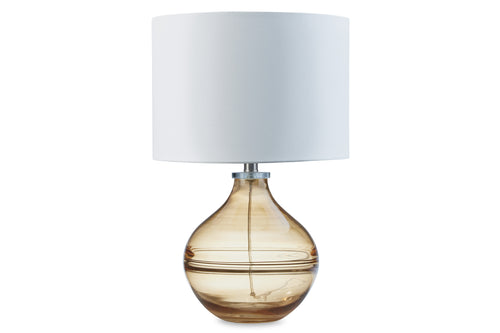 Lámpara de sobremesa con base de cristal marrón y pantalla blanca sobre fondo blanco.