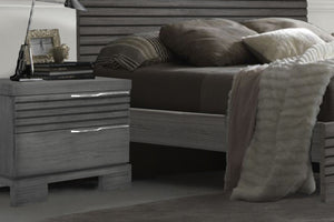 Lvndr223 Nightstand