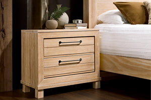 Sturdy Cama King, Gavetero con Espejo & Mesa de Noche