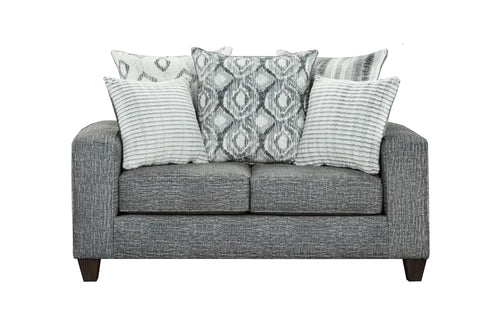Daymond Loveseat
