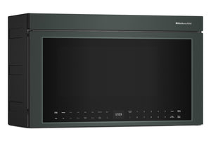 Un microondas verde para instalar sobre la encimera, con un verde y un panel de control digital en la parte frontal, que se muestra sobre un fondo blanco liso.