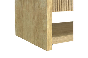 Vista cercana de base crema de mesa de centro. 