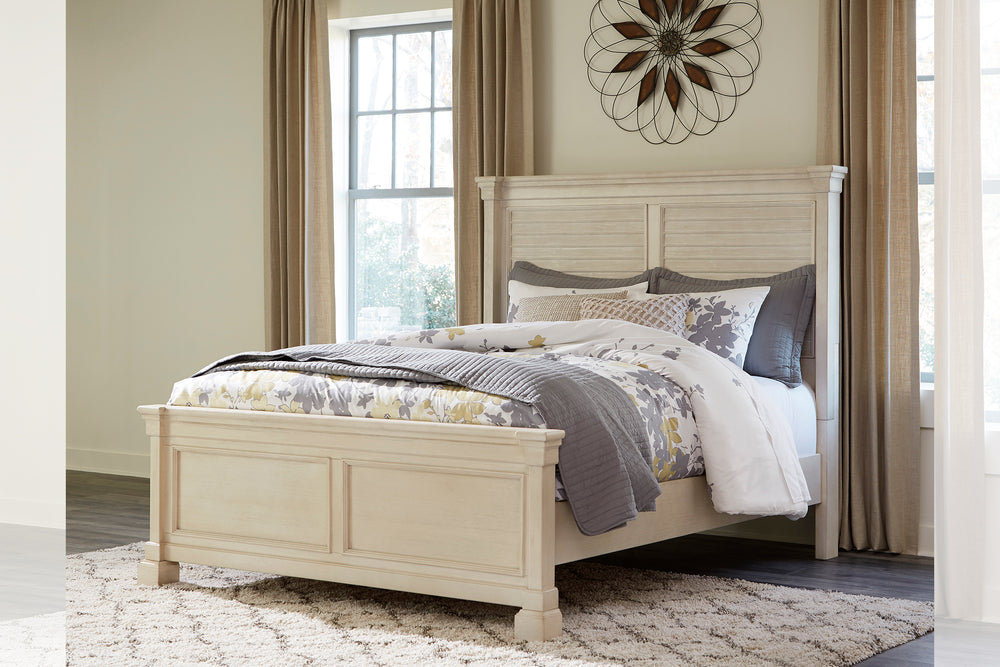 Ashley Bolanburg Louvered Cama