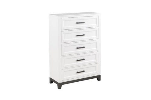 Chest blanca de cinco gavetas sobre fondo blanco
