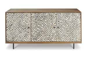 Ashley Kerrings Cabinete de acento