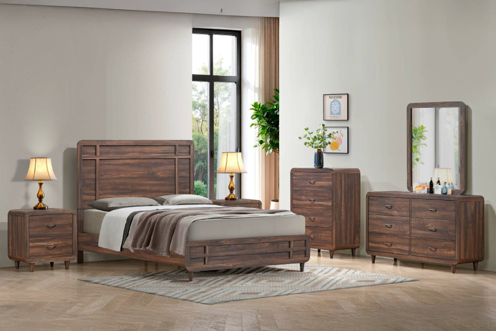 Conjunto de habitación hecha de madera marrón oscura con una cama, un gavetero con espejo, una mesa de noche y un chest en un entorno de habitación iluminada. 