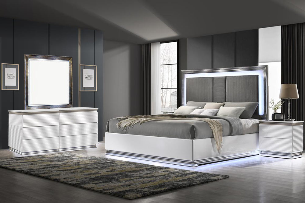 Avon Bed/Dress/Mirr/Night Set