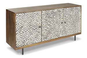 Ashley Kerrings Cabinete de acento